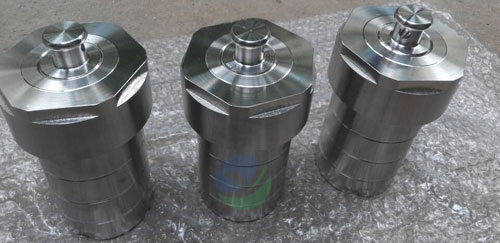 1477636982347598.jpg 水熱合成反應(yīng)釜3.jpg